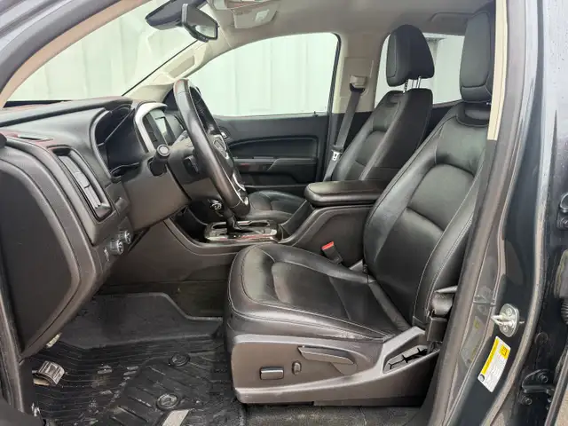 2017 GMC Canyon SLT Crew Cab 4WD - Photo 11