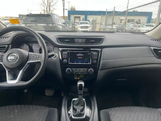 2019 Nissan Rogue AWD S | Command Start | Heated Seat - Photo 13