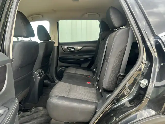 2019 Nissan Rogue AWD S | Command Start | Heated Seat - Photo 17