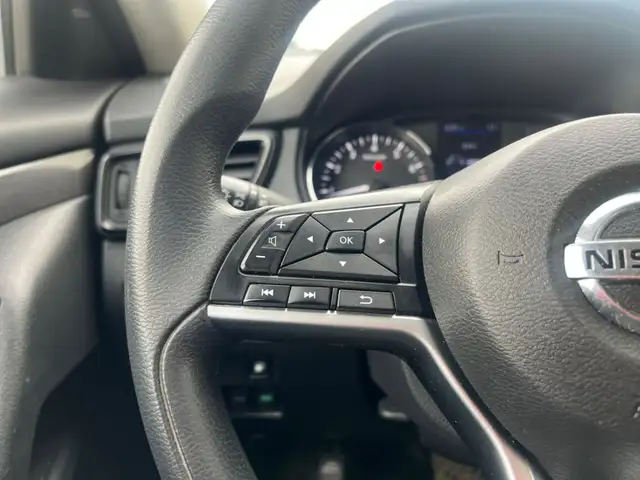 2019 Nissan Rogue AWD S | Command Start | Heated Seat - Photo 19