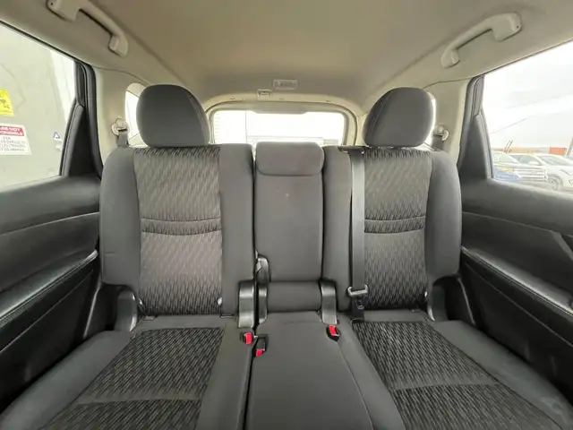 2019 Nissan Rogue AWD S | Command Start | Heated Seat - Photo 24