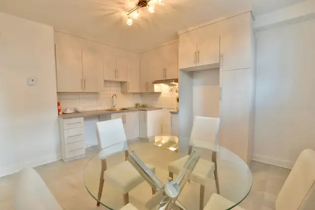superbe 4,5 à louer dans Rosemont - Photo 2
