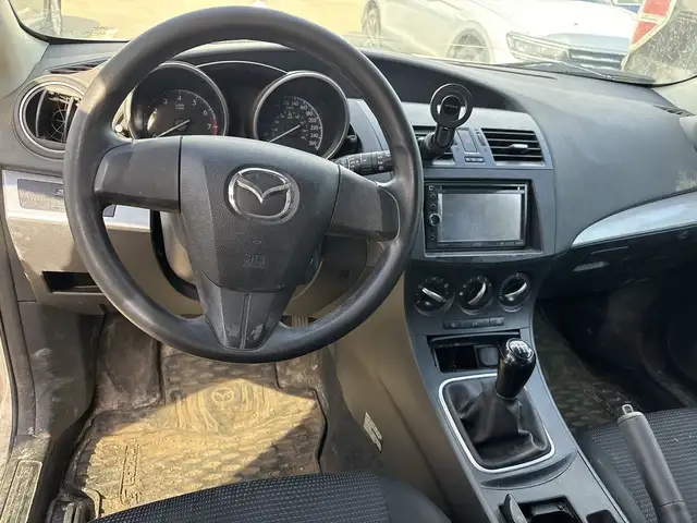 2013 Mazda Mazda3 - Photo 7