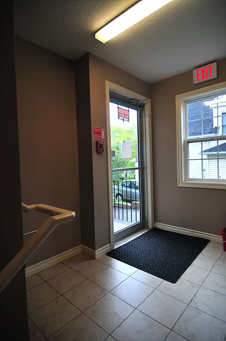 ROOM $650 Modern style living everything included 5 min walk to - Photo 3