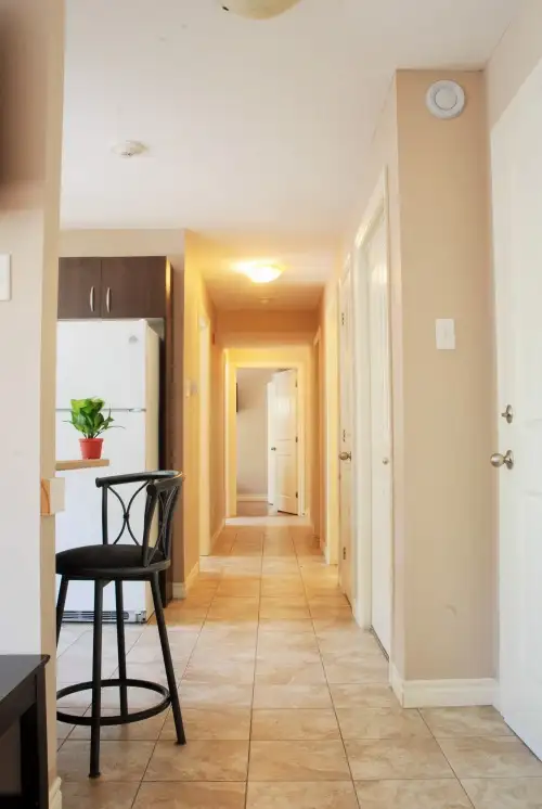 ROOM $650 Modern style living everything included 5 min walk to - Photo 5