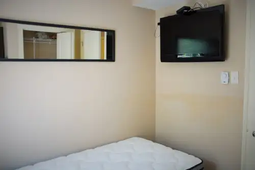 ROOM $650 Modern style living everything included 5 min walk to - Photo 6