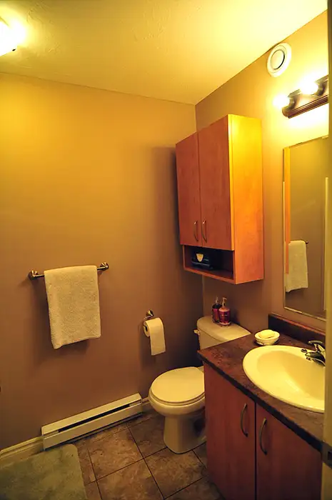 ROOM $650 Modern style living everything included 5 min walk to - Photo 9