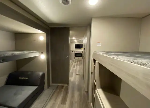 Catalina Legacy Édition 323BHDS 2022 - Photo 9