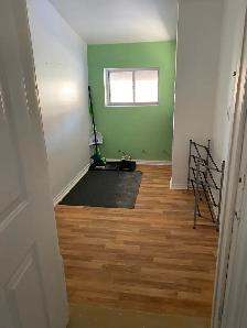 Cozy room in eastyork available from June 1st,single/couple - Photo 3