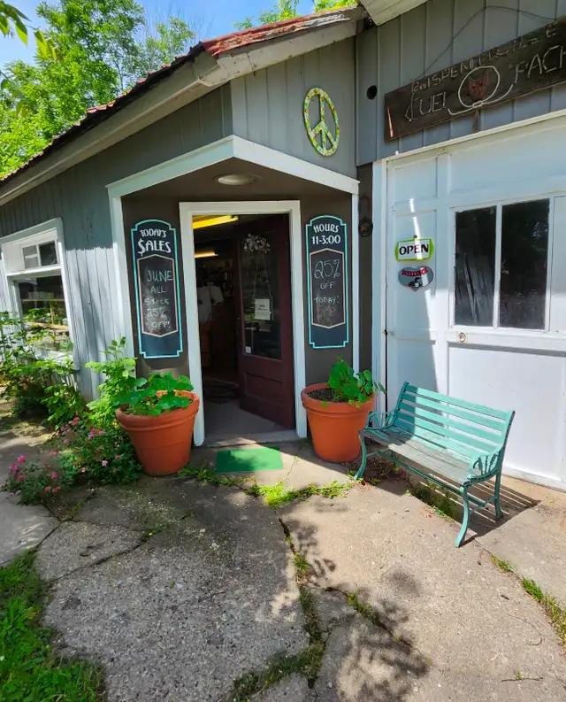 25-50% OFF SALE CRAIGY MUIR SPENCERVILLE IS OPEN FOR THE SEASON