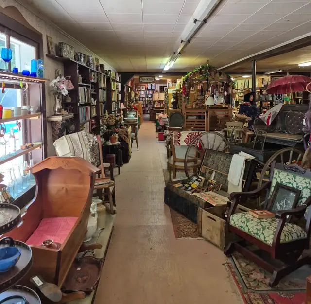 25-50% OFF SALE CRAIGY MUIR SPENCERVILLE IS OPEN FOR THE SEASON - Photo 3
