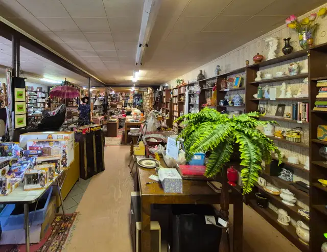 25-50% OFF SALE CRAIGY MUIR SPENCERVILLE IS OPEN FOR THE SEASON - Photo 5
