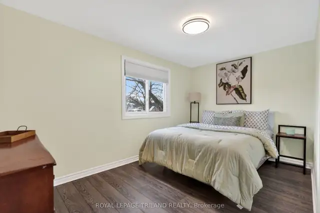 4 Bedroom 2 Bath Entire House For Rent in London Ontario - Photo 7
