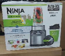 Blender Ninja BN400C Nutri-Blender Pro with Auto-iQ, 1000-Watt