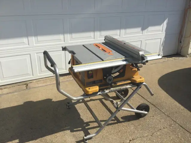 RIDGID 10' TABLESAW WITH WHEELED STAND & ACCESSORIES