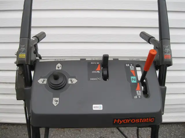 Souffleuse HONDA HS724TCD Snowblower Souffleur chenilles - Photo 3