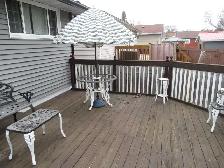 7 Pc Iron Patio Set includes umbrella