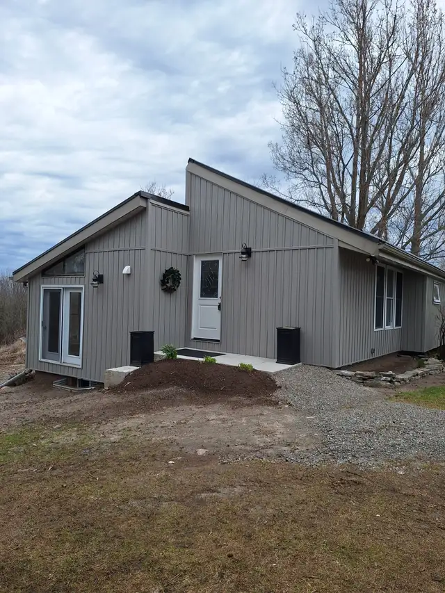 Newly Renovated County House - Photo 2