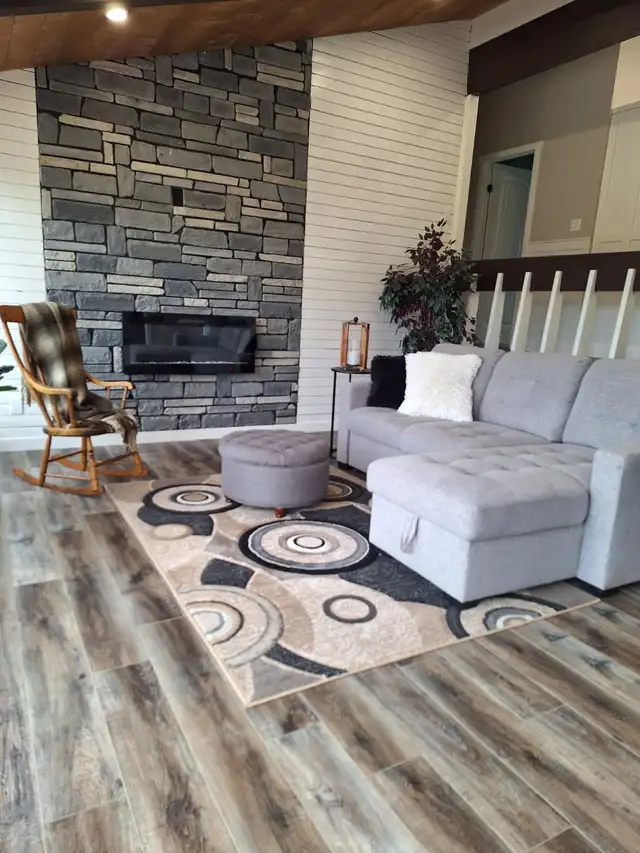 Newly Renovated County House - Photo 5