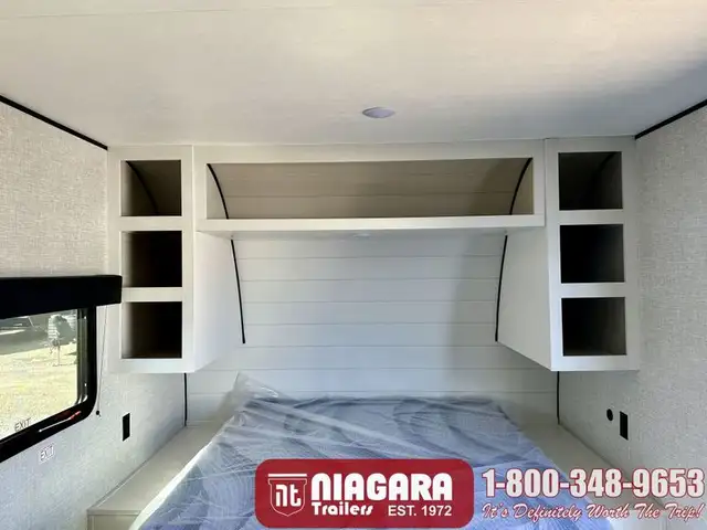 2025 STARCRAFT AR/ONE 231BH Travel Trailer - Photo 7