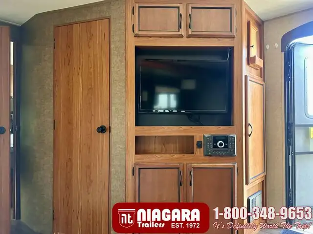 2016 STARCRAFT AUTUMN RIDGE 339BHTS Travel Trailer - Photo 8