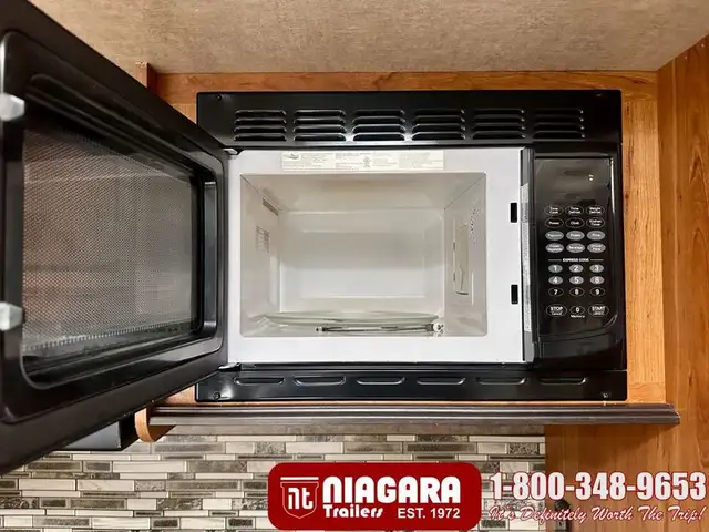 2016 STARCRAFT AUTUMN RIDGE 339BHTS Travel Trailer - Photo 16