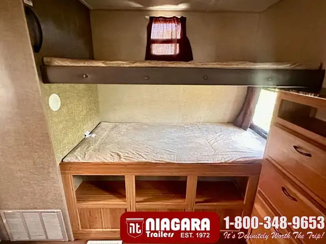 2016 STARCRAFT AUTUMN RIDGE 339BHTS Travel Trailer - Photo 20
