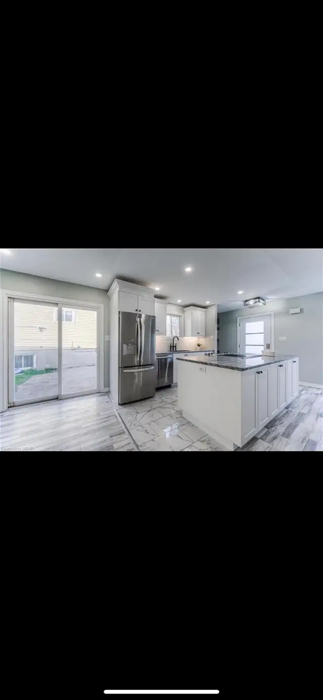Beautiful 3 beds 1 bath house for rent! - Photo 2