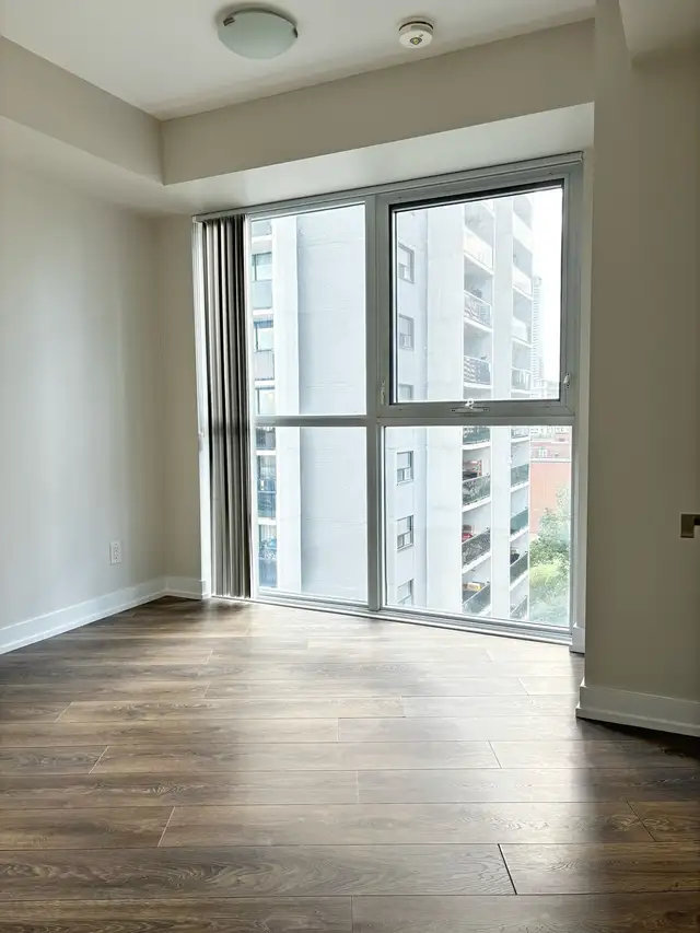 Downtown Wellesley condo - Photo 5