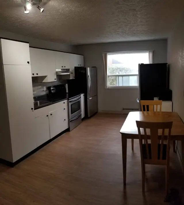 Chambre TOUT INCLUS devant le Cégep: bienvenue au étudiant(e)!