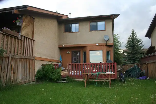 3 Bedroom 1.5 washroom duplex in Whitehorn area, NE Calgary - Photo 9