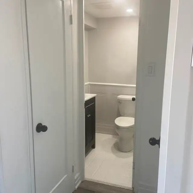 Bachelor Studio Apartment 30 Gloucester St. (Yonge Bloor area) - Photo 6
