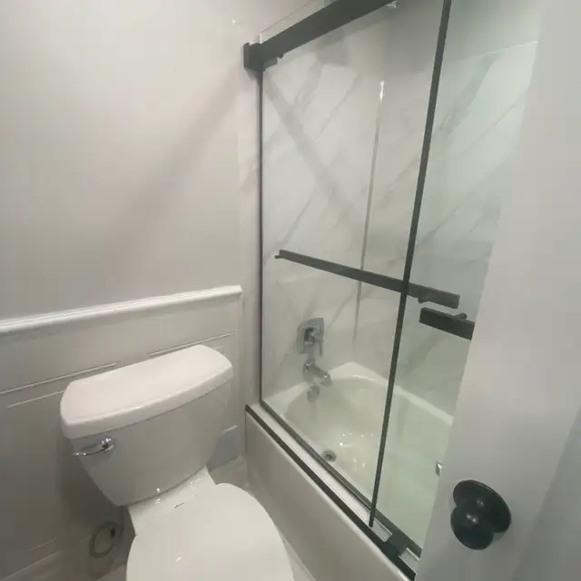 Bachelor Studio Apartment 30 Gloucester St. (Yonge Bloor area) - Photo 8