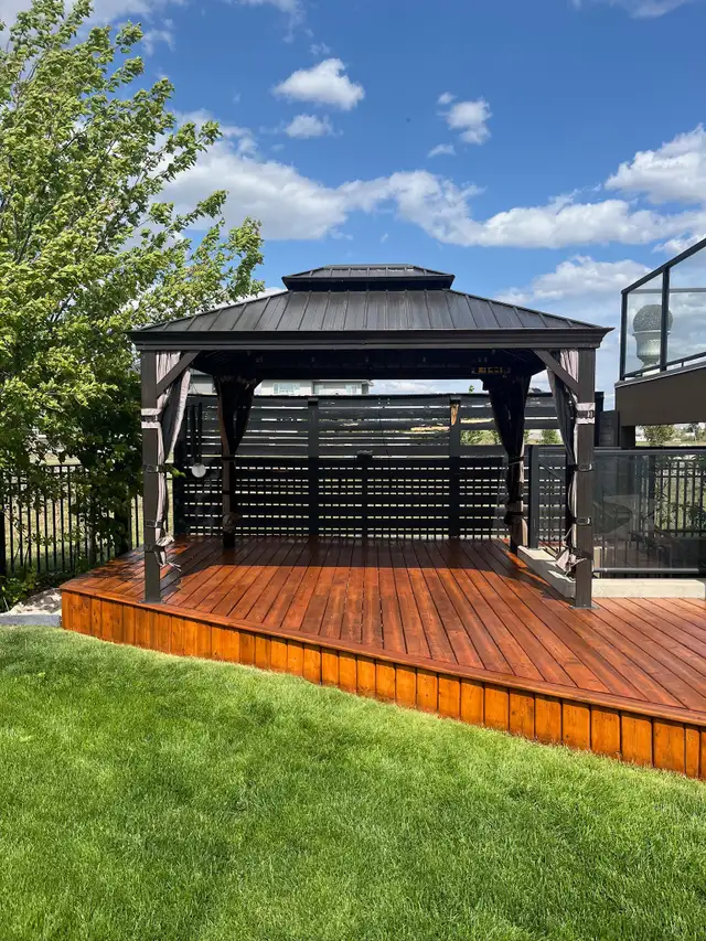 Deck & Fence Stain - Starting @ $1.00/sqft - Photo 2