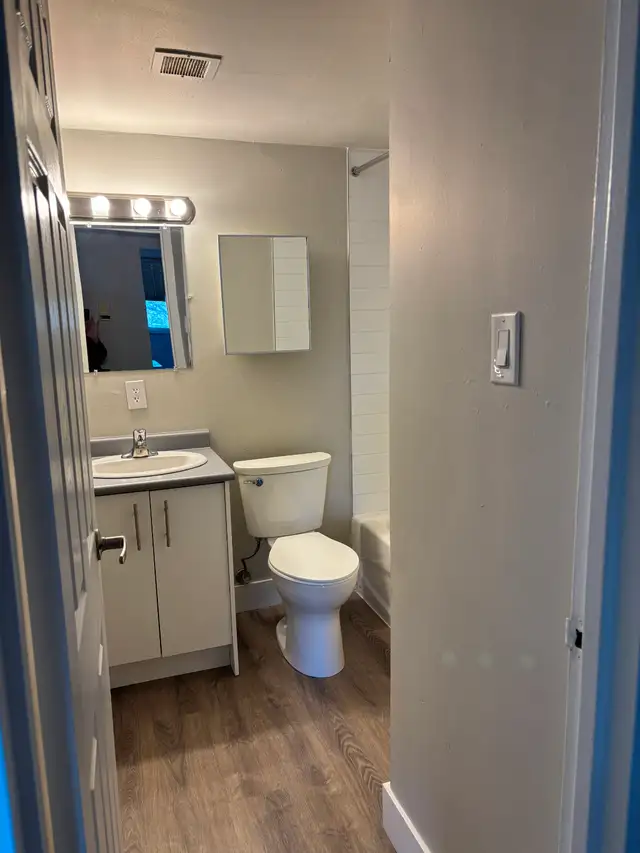 WESTDALE APARTMENT FOR RENT - Photo 2