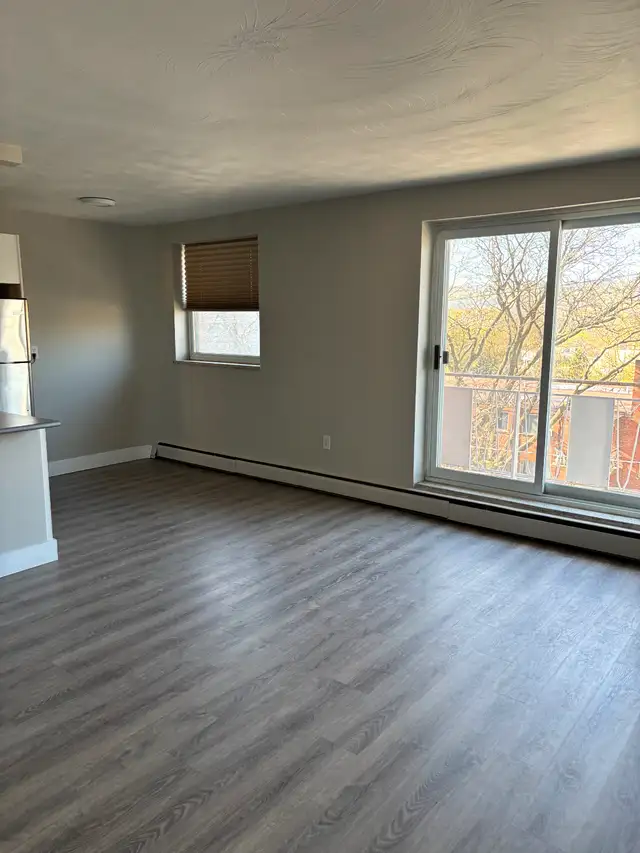 WESTDALE APARTMENT FOR RENT - Photo 3