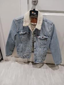 Women's Levi's Fleece Lined Jacket Small $40