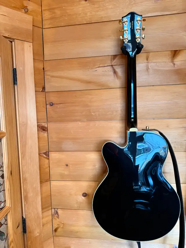 Guitard - Photo 4