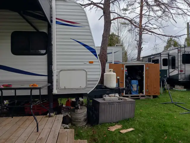 camping trailer - Photo 3