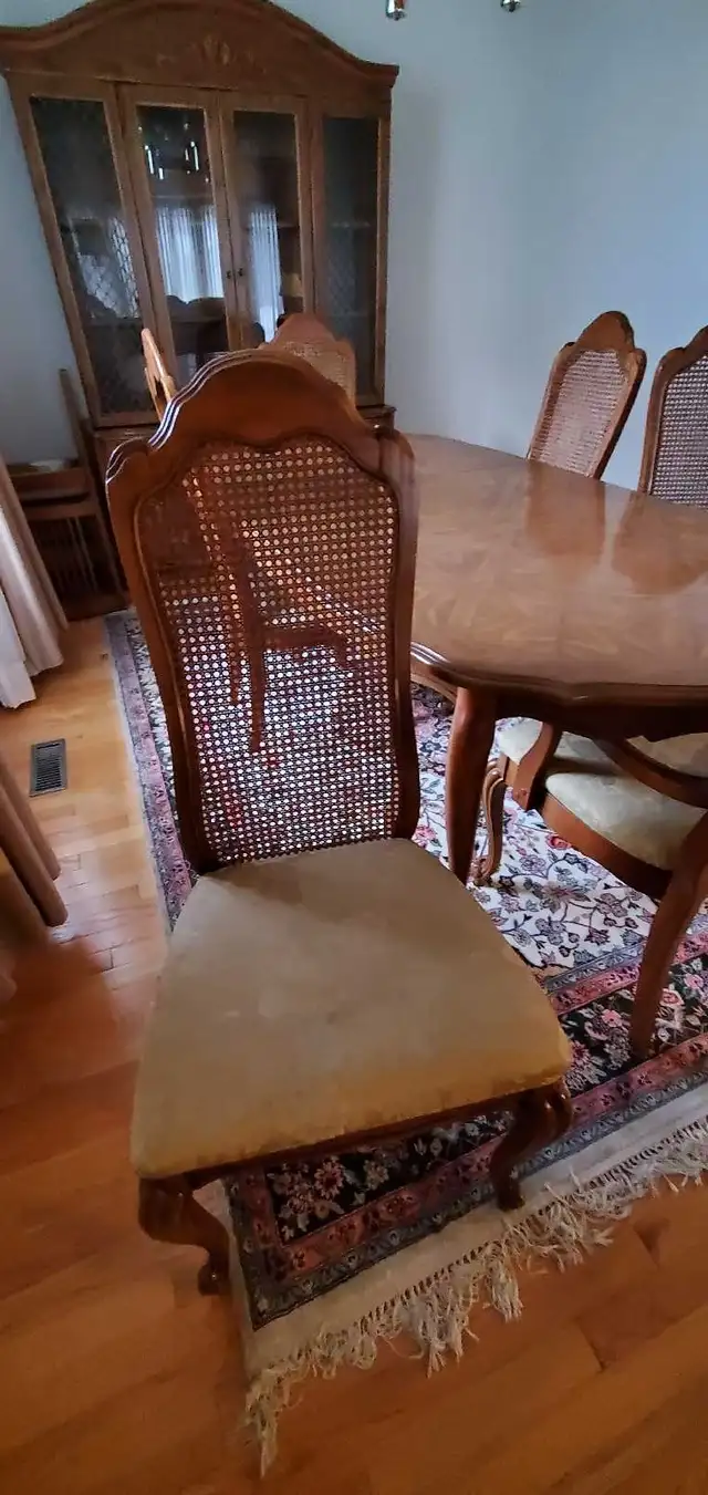 Estate Sale - Furniture - Photo 6