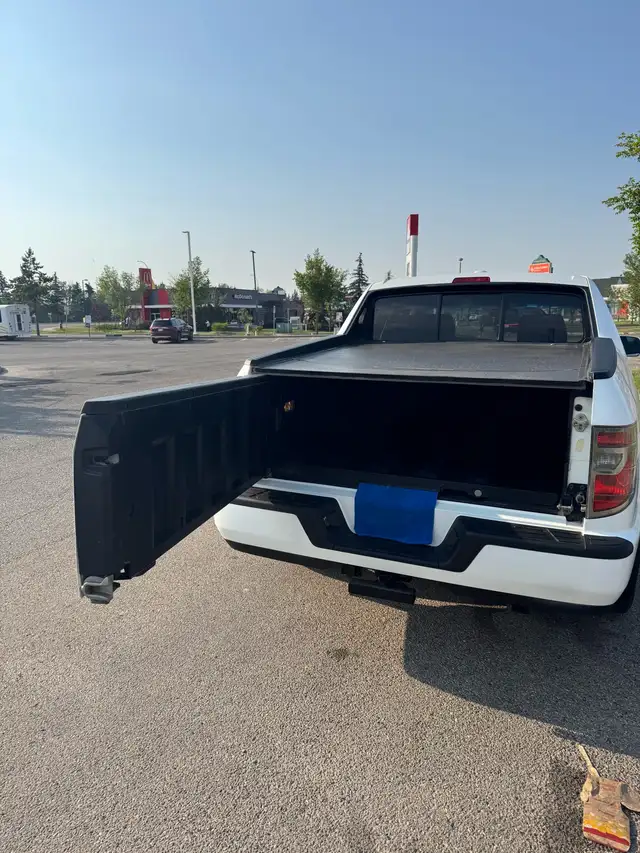 Honda Ridgeline - Photo 2