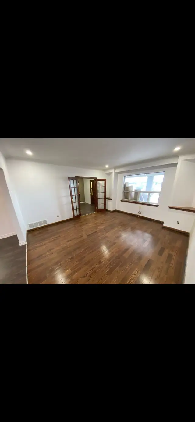 3 bedroom Townhouse for Rent in Vaughan - Photo 6