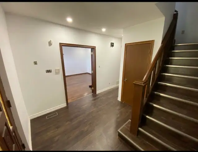 3 bedroom Townhouse for Rent in Vaughan - Photo 8
