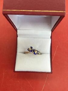 bague en or  fleurs bleues