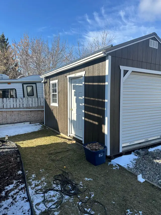 Like new  Shed/garage 16x12 - Photo 2