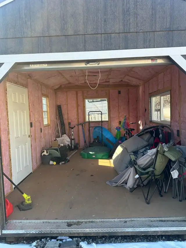Like new  Shed/garage 16x12 - Photo 5