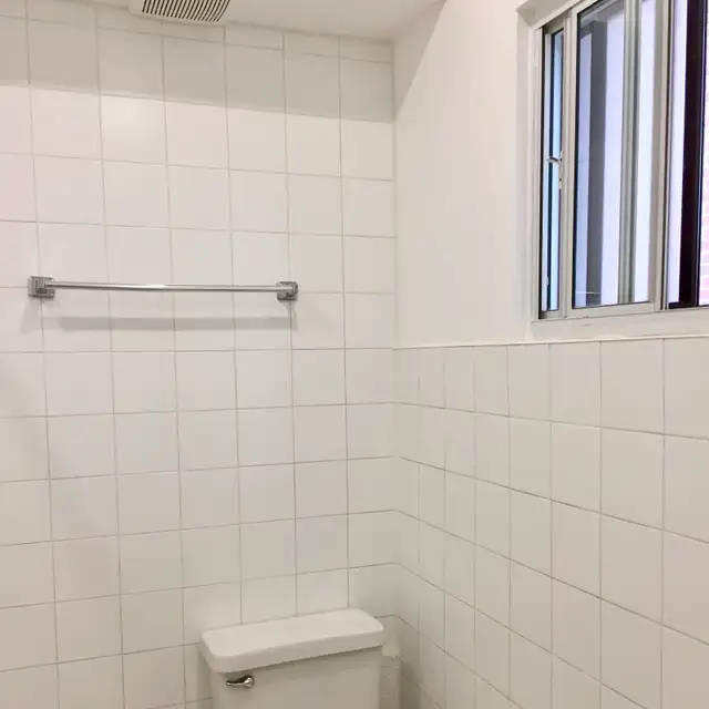 Port Credit Utilties Included, 1 Bed 1 Bath Apartment - Photo 3
