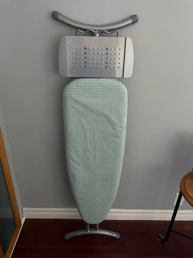 Compact ironing board