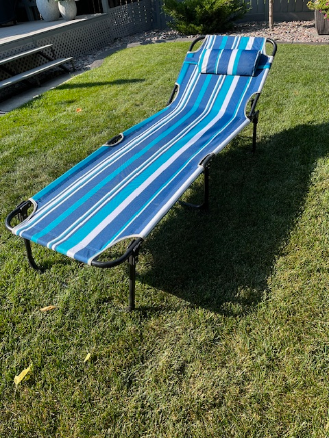 Lounge Chair (Folding)
