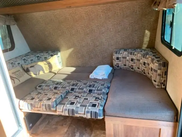 2015 Coachmen Apex 19' Travel Trailer - Photo 10